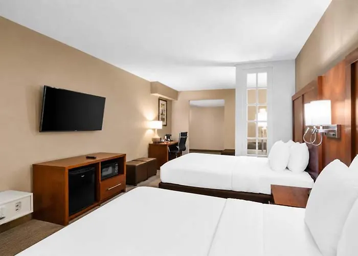 Comfort Suites Orlando International Airport